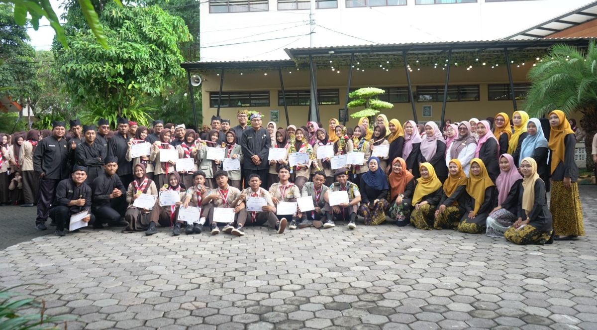 Hardiknas 2026: MAN 3 Banyuwangi Beri Apresiasi Siswa Juara FLS3N hingga Kabaddi