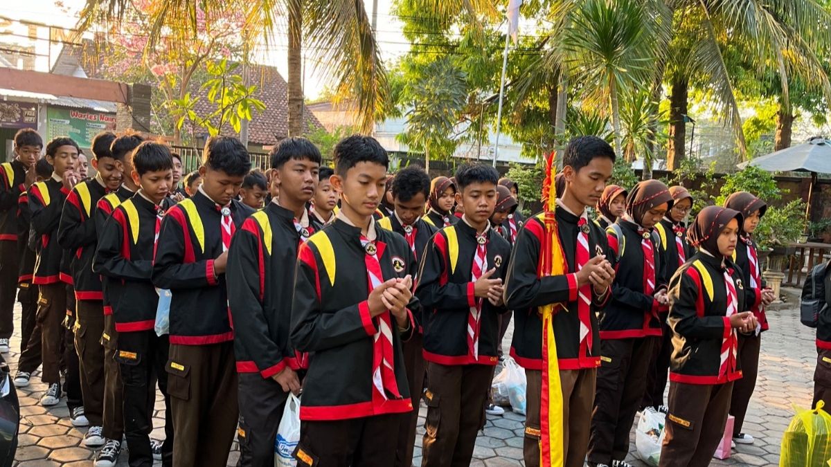 Peringati Hari Santri Nasional, Pramuka MTsN 2 Bondowoso Terjunkan Empat Regu Terbaik dalam Kemah Santri V JSSC 2026