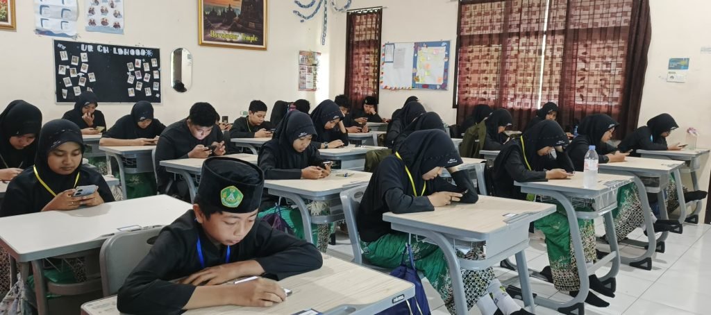 Hari Keenam Asesmen, Siswa Tetap Semangat Hadapi Bahasa Indonesia dan SKI