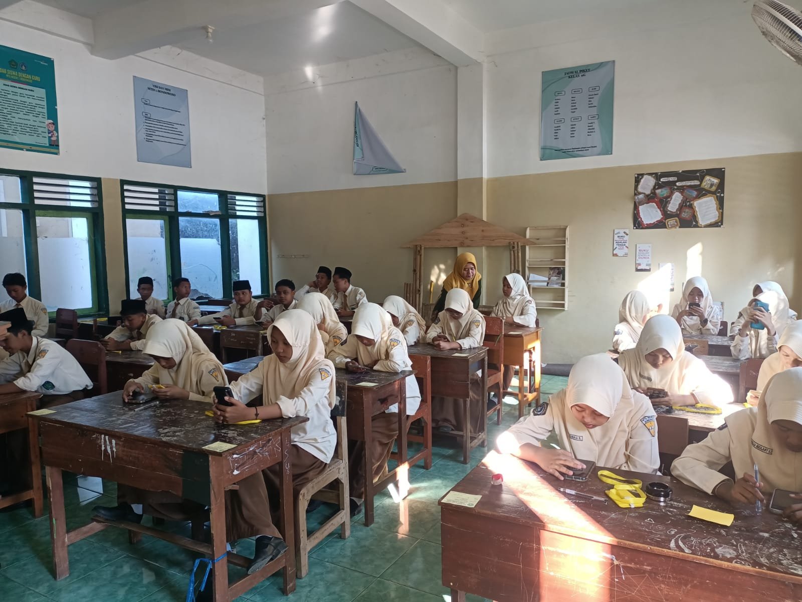 MTsN 2 Bondowoso Melaksanakan Sumatif Akhir Semester TP 2024-2025