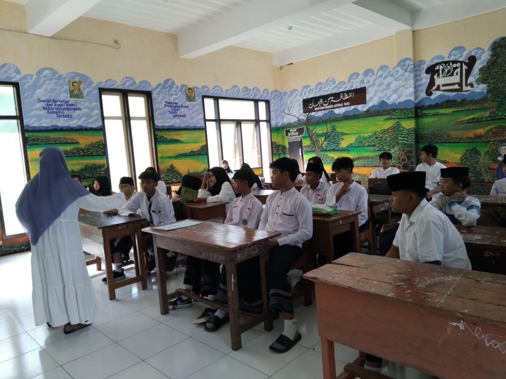Pelaksanaan Kegiatan Pondok Romadhon Hari Kedua di MTsN 8 Banyuwangi
