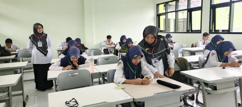 Pelaksanaan Ujian Madrasah Hari Pertama Tahun Ajaran 2024/2025