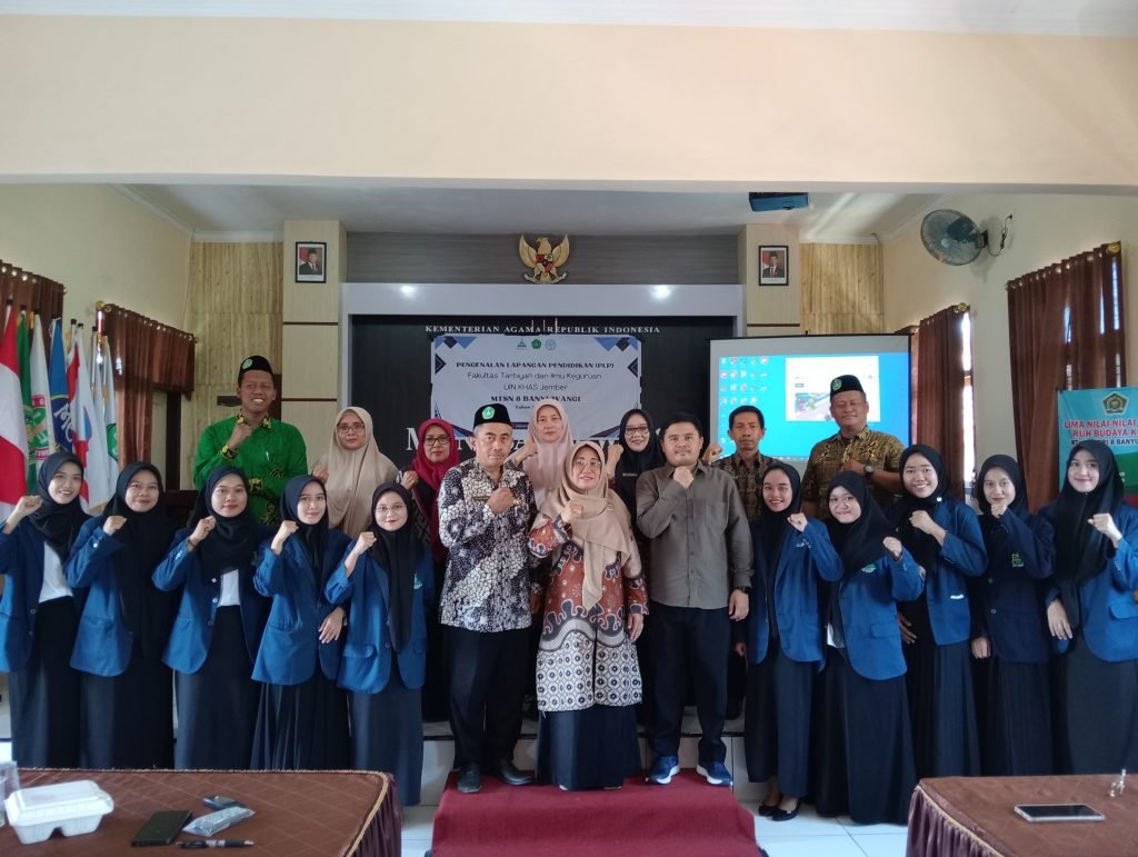 Pelepasan Mahasiswa Pengenalan Lapangan Pendidikan (PLP) Fakultas Tarbiyah dan Ilmu Keguruan UIN KHAS Jember di MTsN 8 Banyuwangi